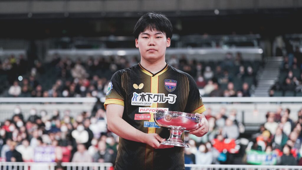 日本男子編】卓球選手使用用具(ラケット・ラバー)一覧 - やりログ